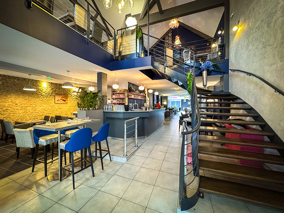 Salle du restaurant - rez-de-chaussée